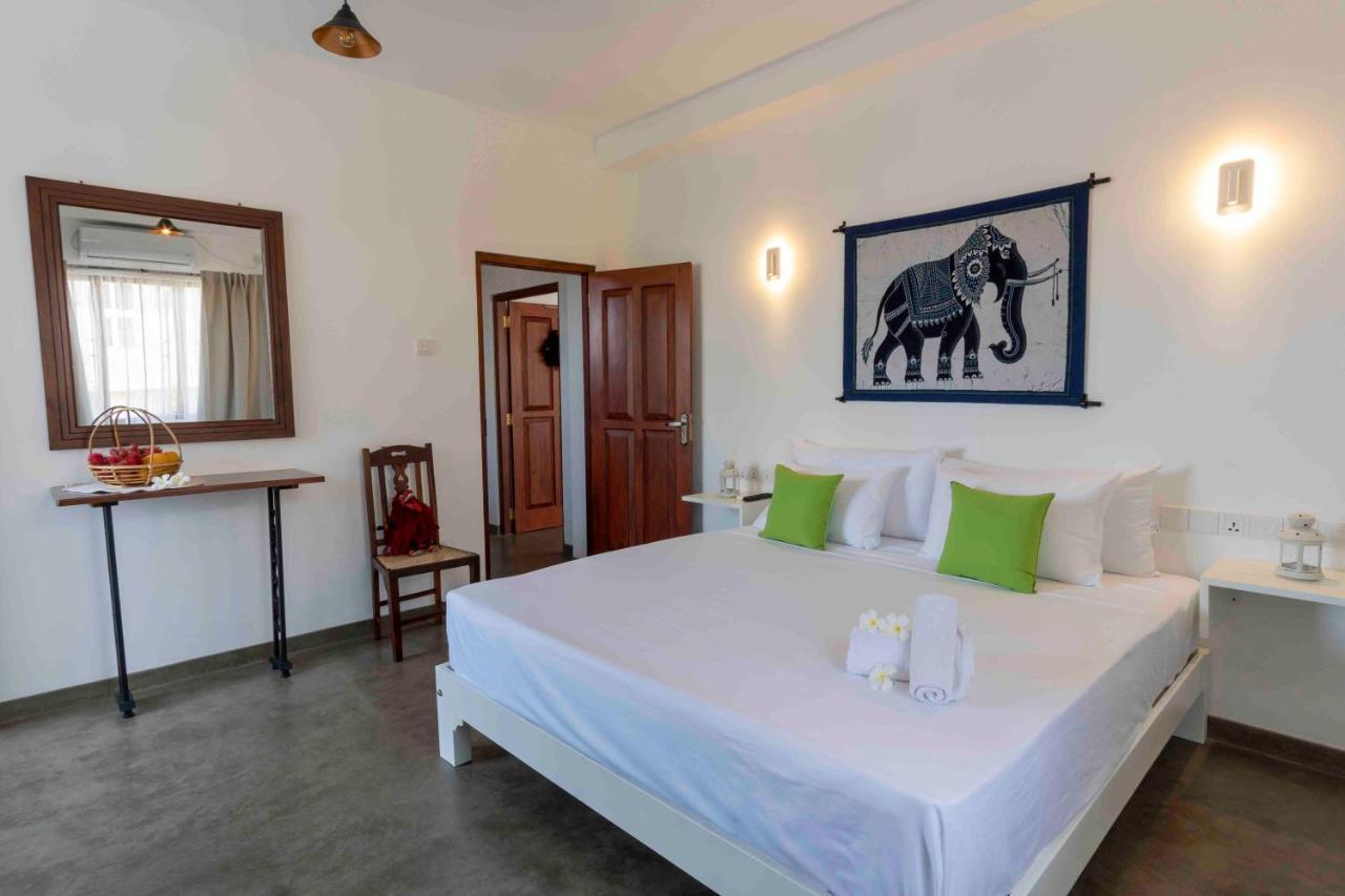 Bed and Breakfast Brixia Cafe & Guest Galle Exterior foto